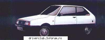 oltcit axel 12 axel 12 trs este dotat cu un motor de 1200 cmc, dar a fost �nlocuit cu un motor de
