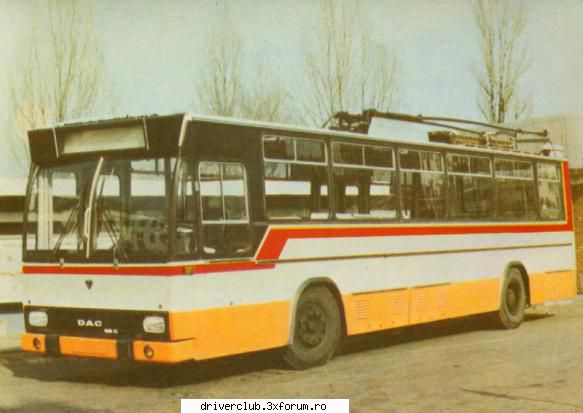 rocar 212 e 

  rocar 212 e este un troleibuz ce este produs si in varianta articulata rocar 217 e,
