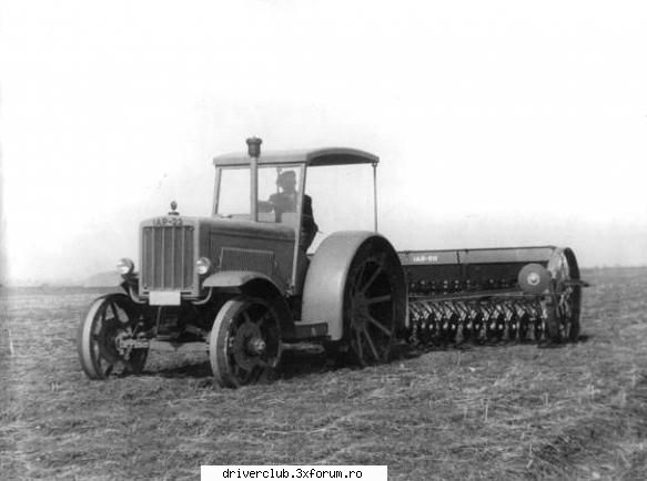 iar 22 este primul model de tractor rom�nesc, produs �ncep�nd cu 1946 la uzina tractorul din sub